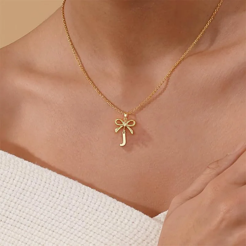 ¿Cómo elegir el collar perfecto para una adolescente?